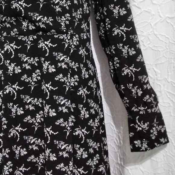 NEW H & M Women Dress Black Floral Pattern Long Sleeve Size 2 Soft Flare Relax - Picture 8 of 16